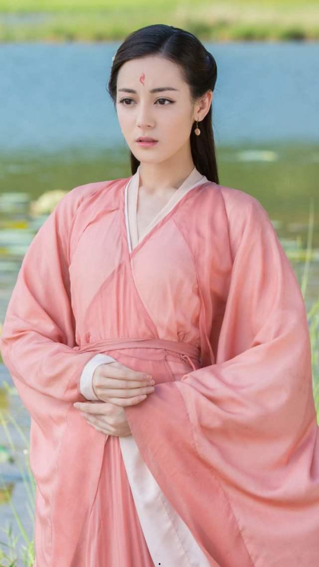 娱乐吃瓜君吴磊迪丽热巴